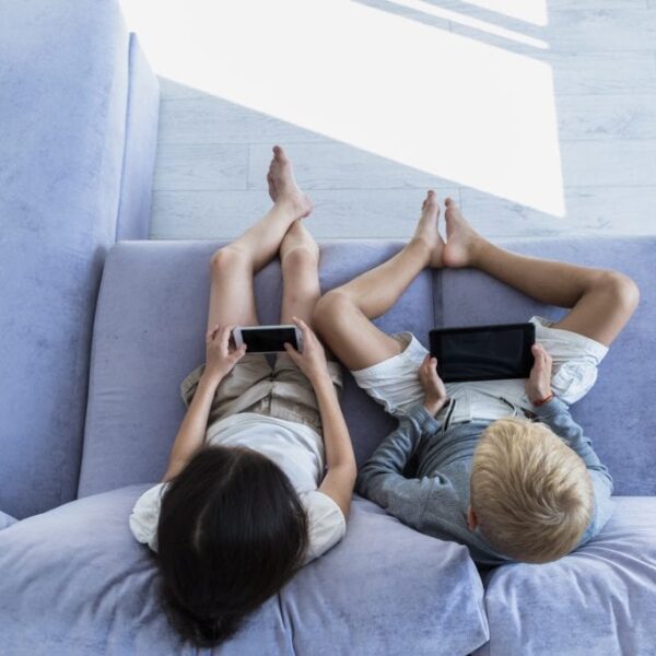 Corelatia dintre ADHD si uzul frecvent a telefonului mobil….